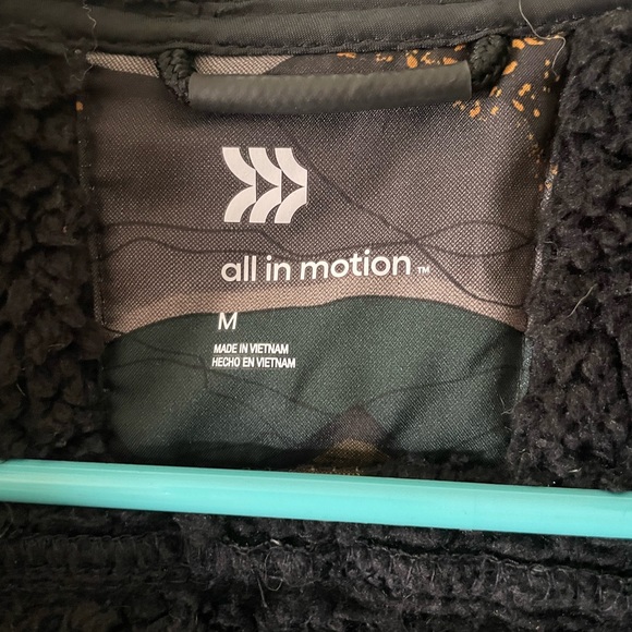 All in Motion Men's Size M Olive Green Camo Soft-Shell Sherpa Jacket - Picture 4 of 4